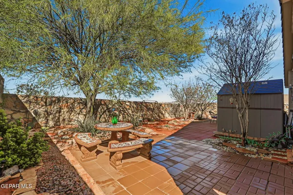 $299,950 | 2519 Silver Hawk Avenue, Las Cruces, NM 88011