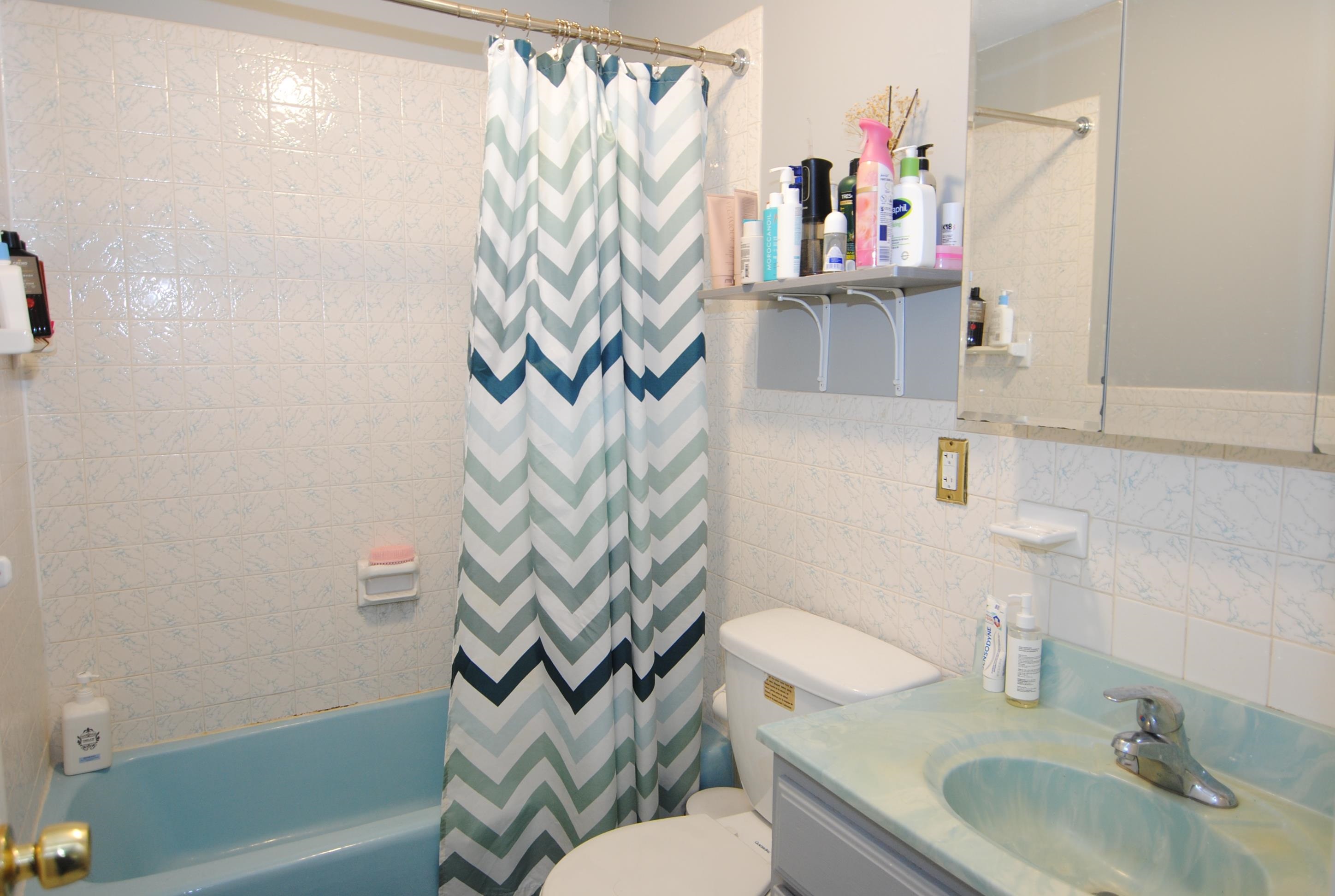 8 Strawberry Bank Road, Unit 10 Nashua, NH 03062 - Photo 9 of 10 Gallery Image 9