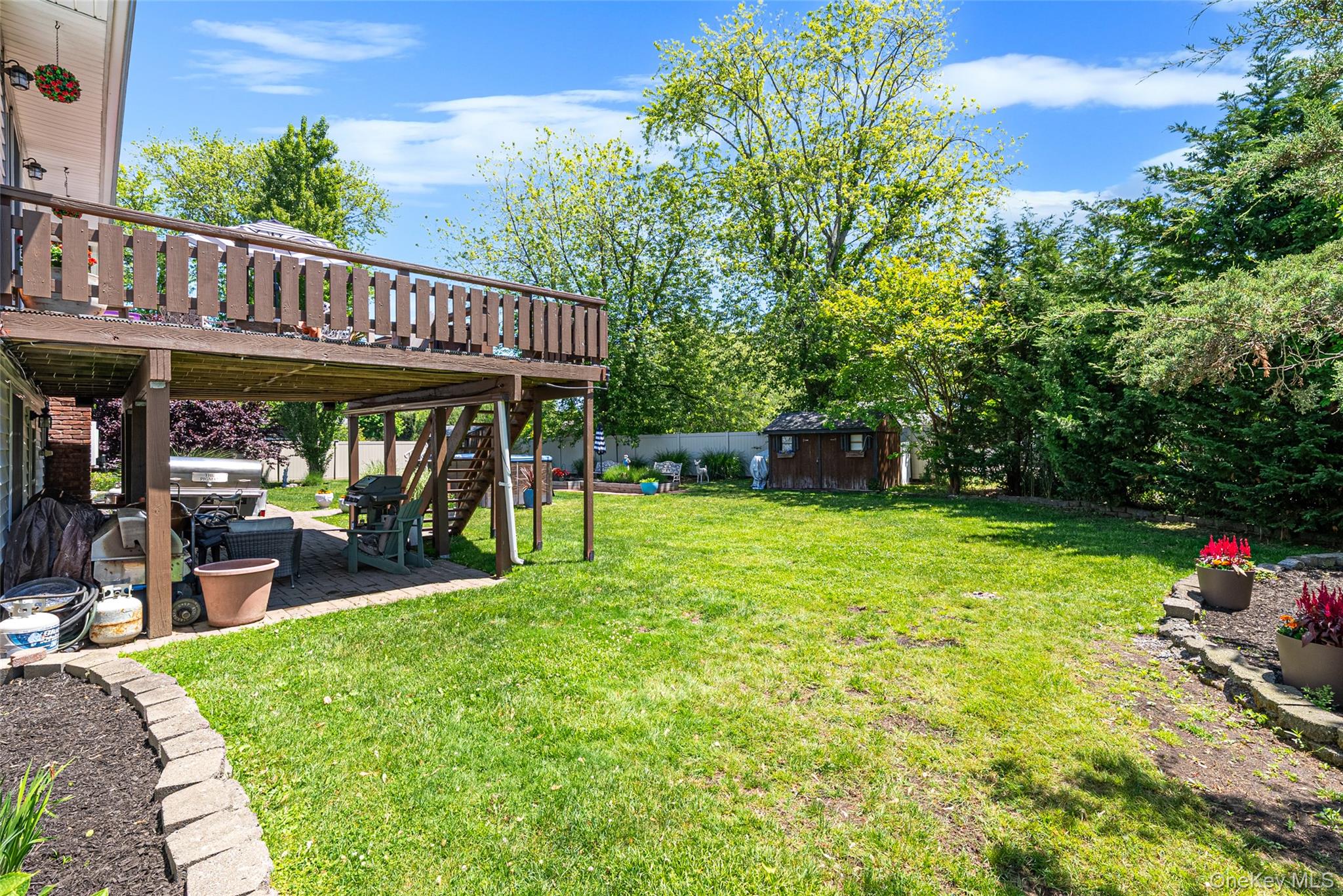 20 Rochelle Court Amityville, NY 11701 - Photo 34 of 43