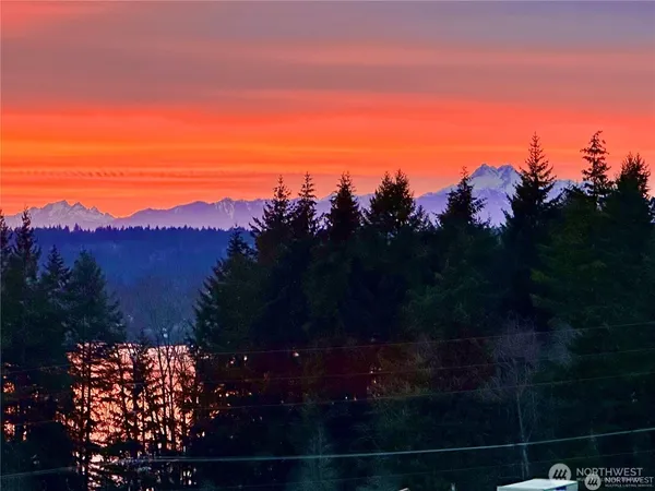 $979,990 | 2037 Northeast Norseman Way, Poulsbo, WA 98370