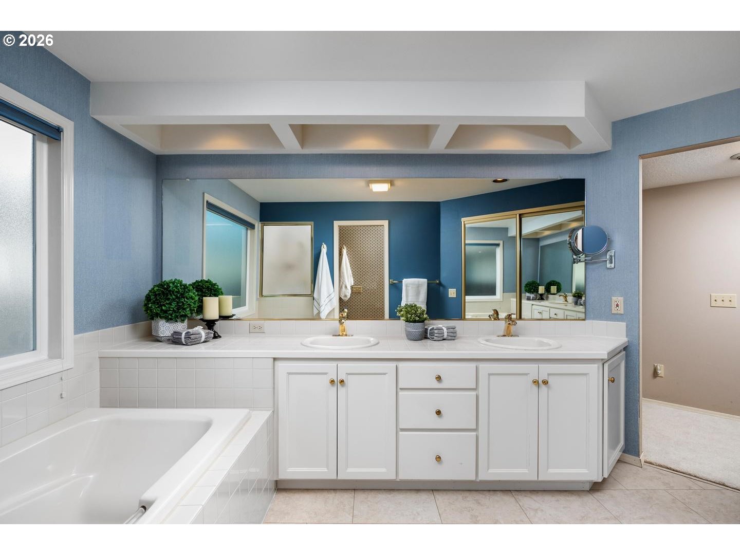 12664 Southwest Bexley Lane Portland, OR 97224 - Photo 22 of 48 Owner's Suite Bathroom