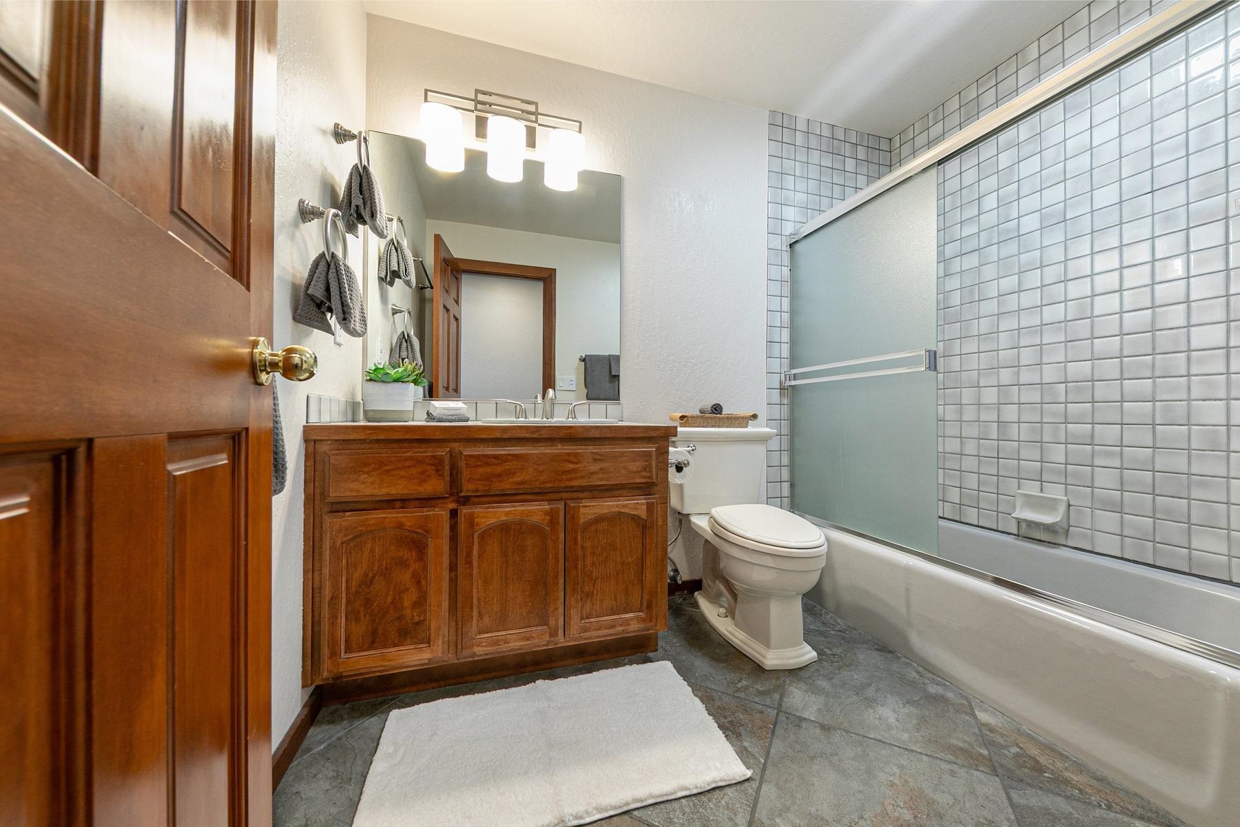 14676 Tyrol Road Truckee, CA 96161 - Photo 17 of 28