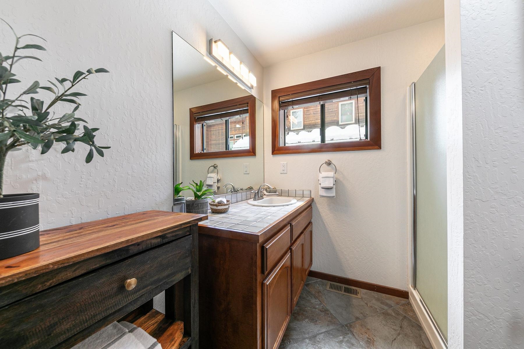 14676 Tyrol Road Truckee, CA 96161 - Photo 22 of 28