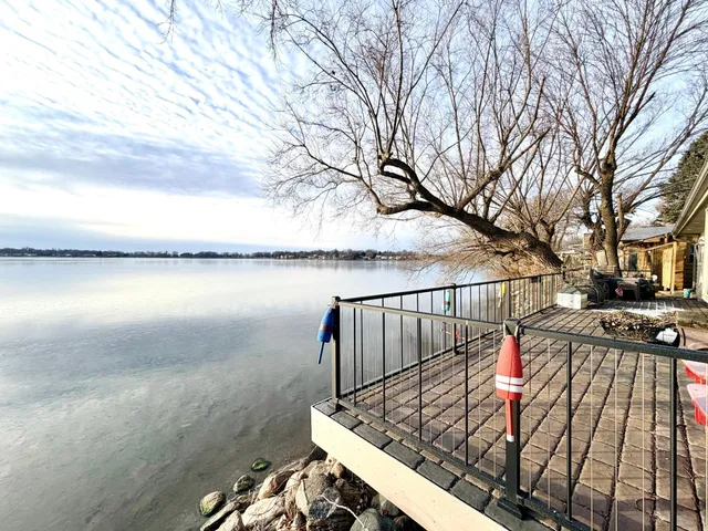 $325,000 | 1111 West Lake Avenue, Worthington, MN 56187