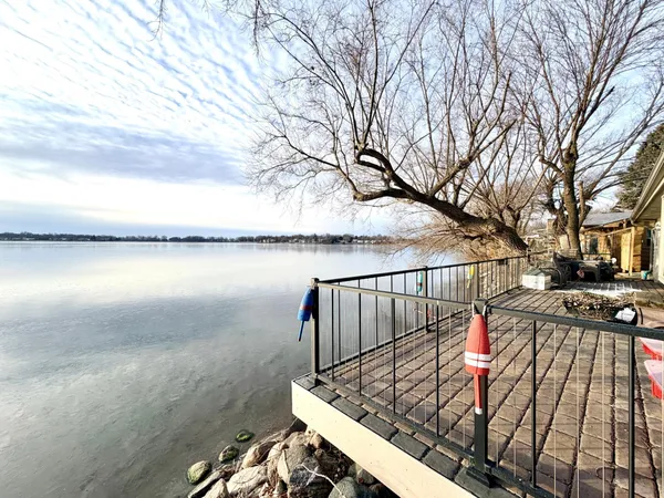 $325,000 | 1111 West Lake Avenue, Worthington, MN 56187