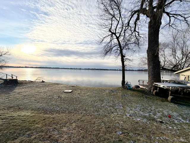 $325,000 | 1111 West Lake Avenue, Worthington, MN 56187