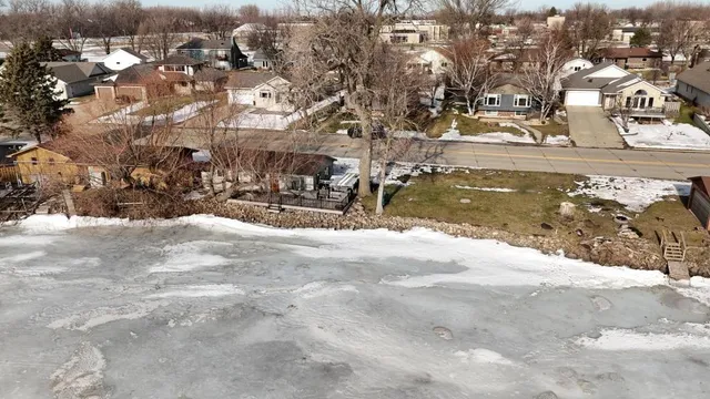 $325,000 | 1111 West Lake Avenue, Worthington, MN 56187