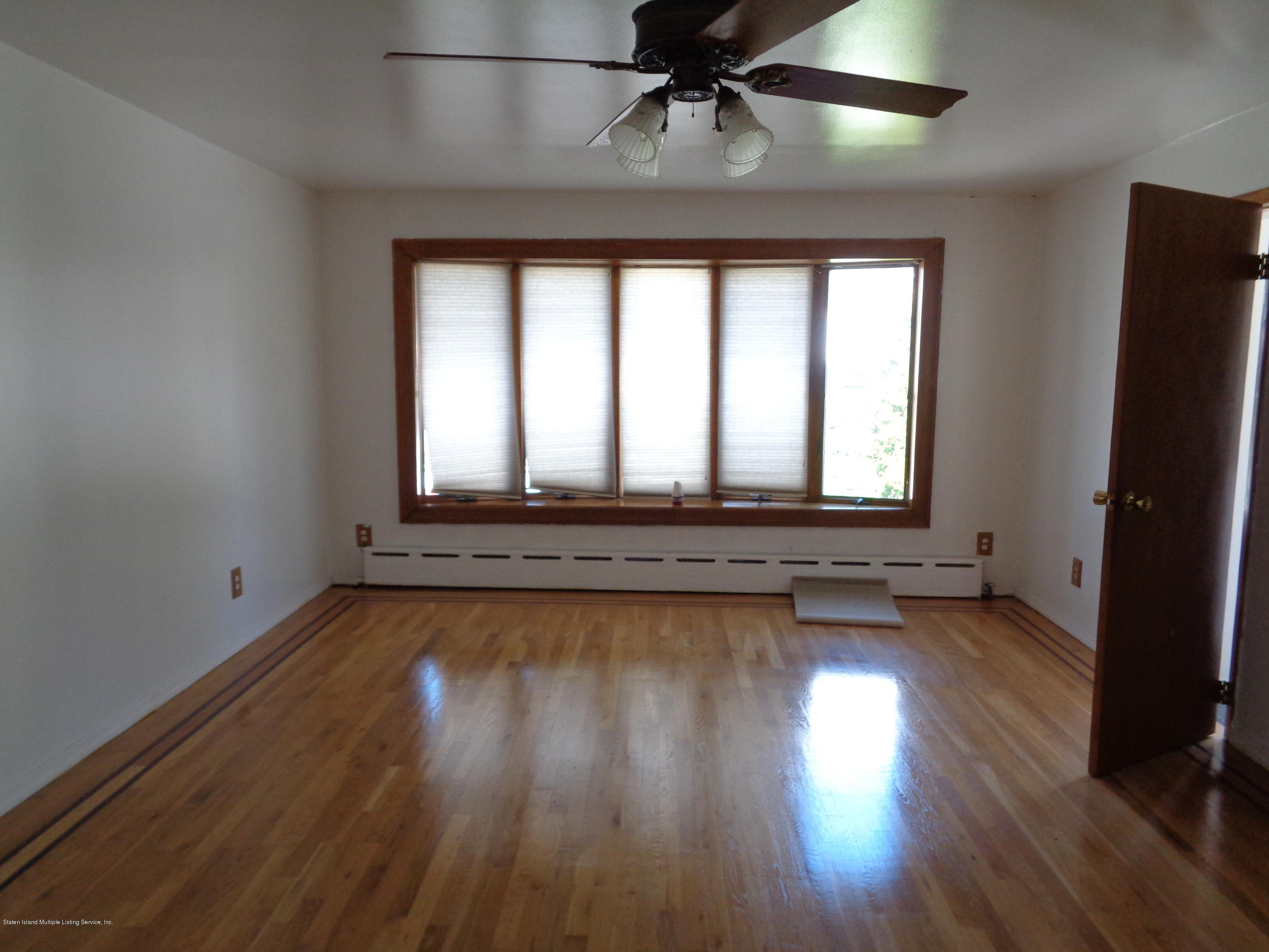 479 Morningstar Road Staten Island, NY 10303 - Photo 11 of 23 2020-06-22 10.14.39