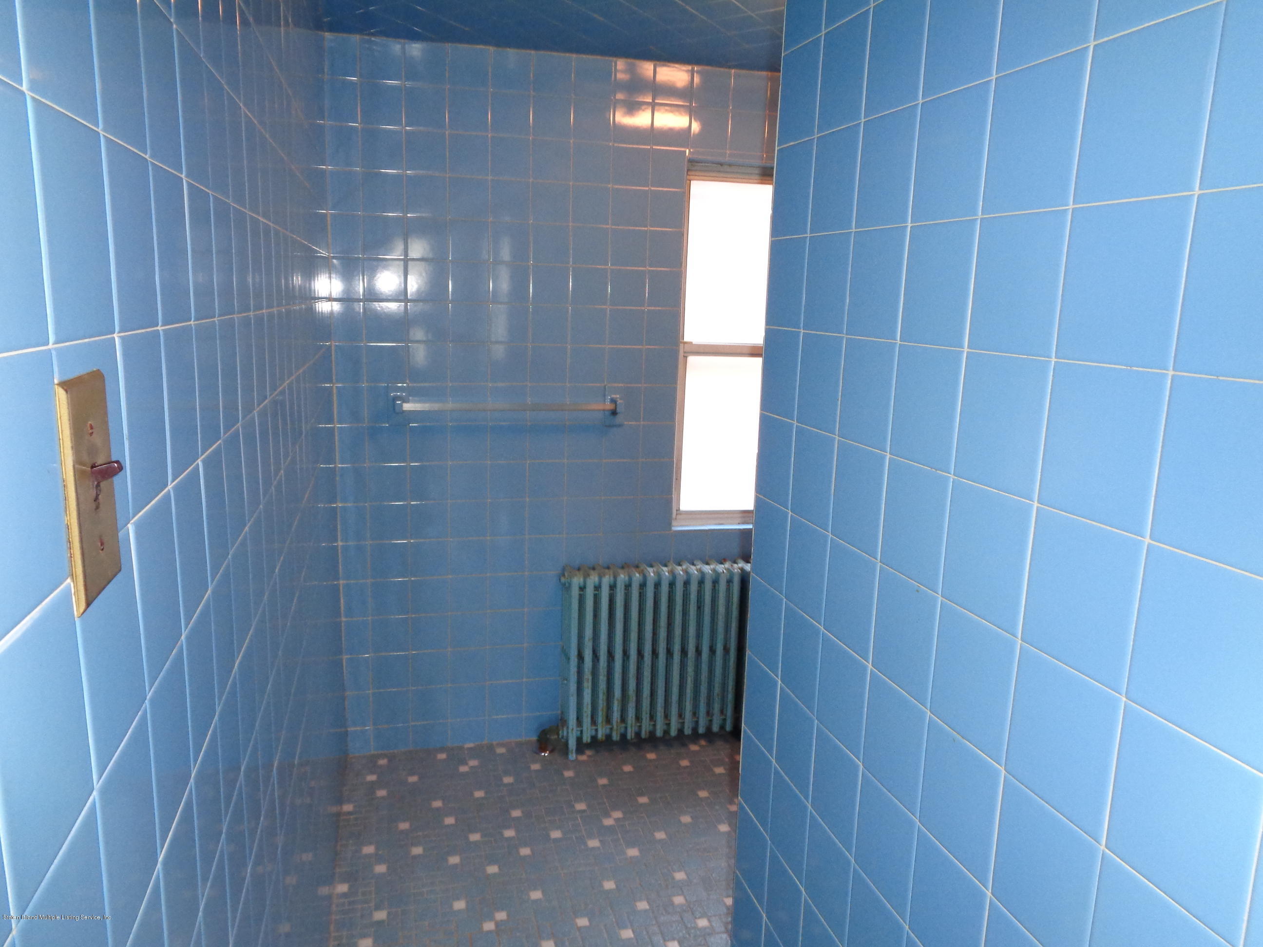 479 Morningstar Road Staten Island, NY 10303 - Photo 19 of 23 2020-06-22 10.12.35