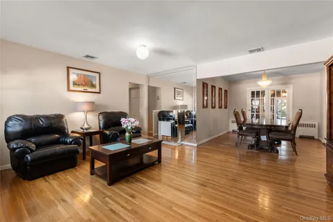 $898,000 | 851 Hemlock Street, Franklin Square, NY 11010