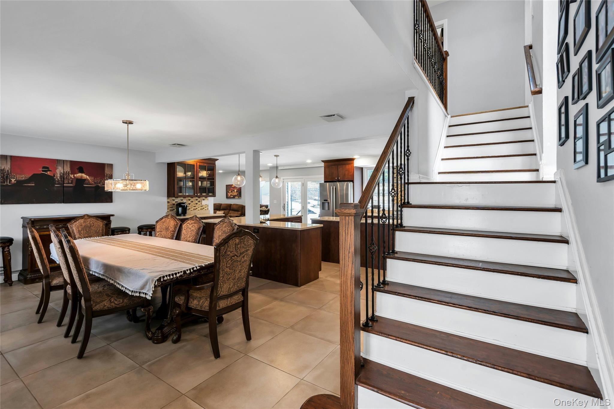 54 Valleywood Road Commack, NY 11725 - Photo 4 of 33 a view of a dining room with furniture