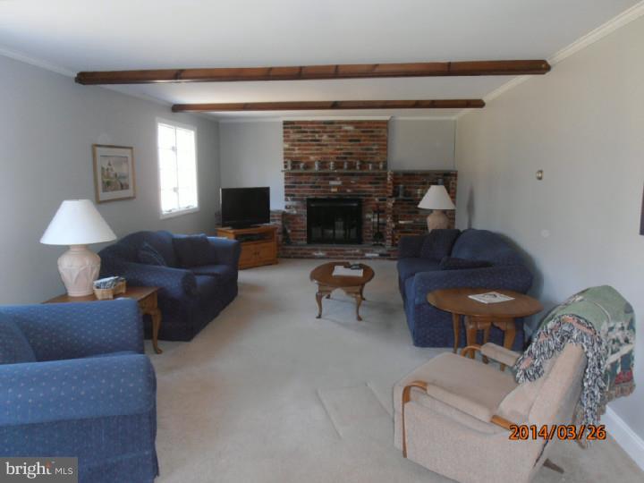 334 Centennial Road Warminster, PA 18974 - Photo 8 of 17 Family Room