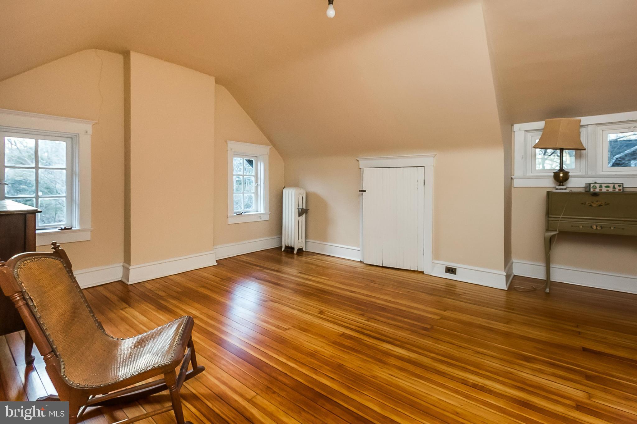 4709 Keswick Road Baltimore, MD 21210 - Photo 25 of 30 a view of a livingroom with furniture and wooden floor