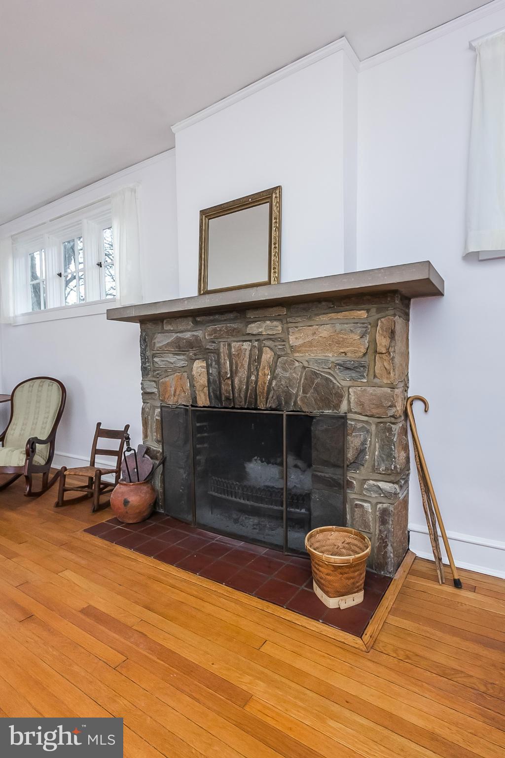 4709 Keswick Road Baltimore, MD 21210 - Photo 8 of 30 a room with wooden floor