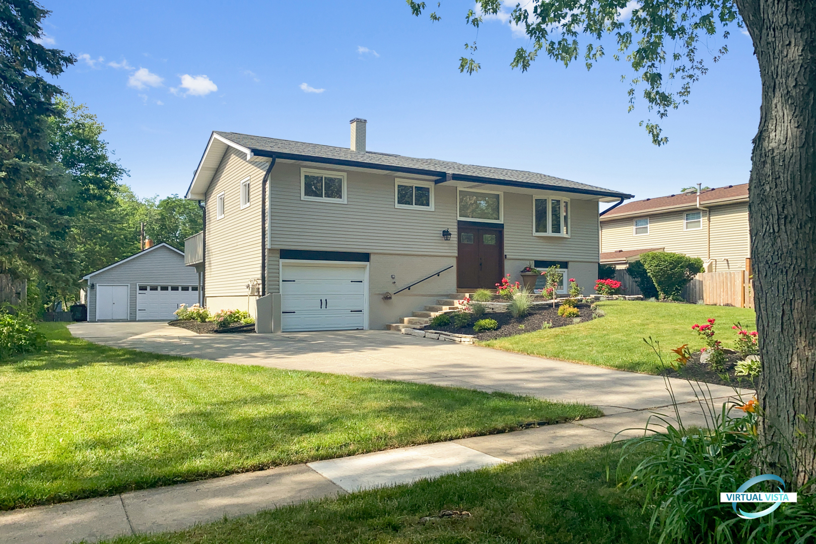 21W310 Ahlstrand Road Lombard, IL 60148 - Photo 1 of 34