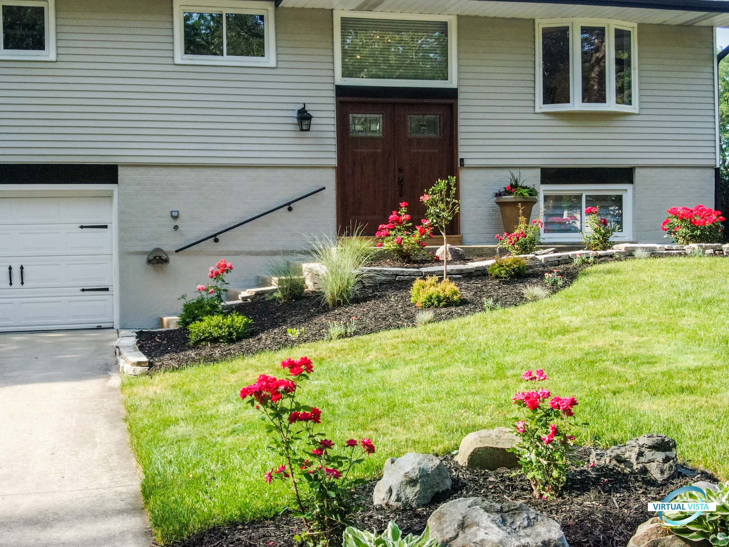 21W310 Ahlstrand Road Lombard, IL 60148 - Photo 3 of 34