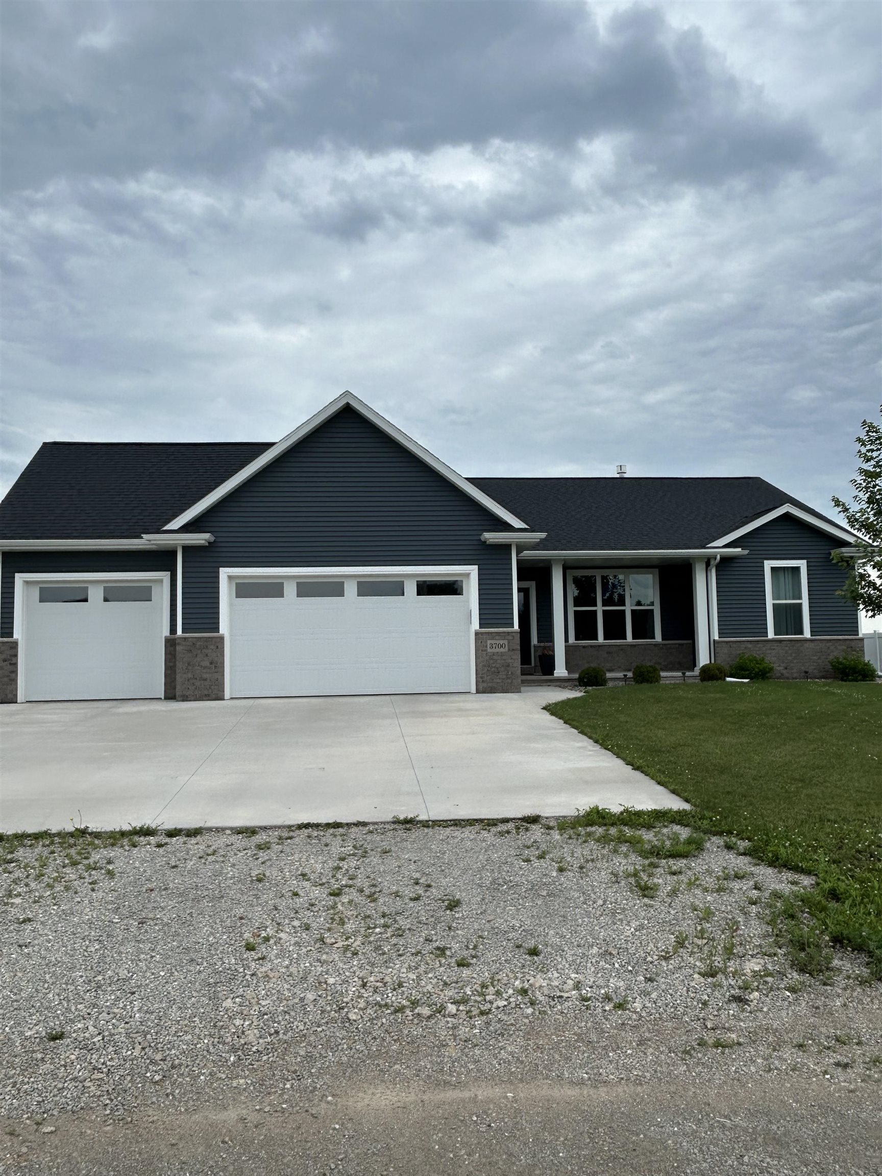 3700 Ridgecrest Lane Kaukauna, WI 54130 - Photo 1 of 17