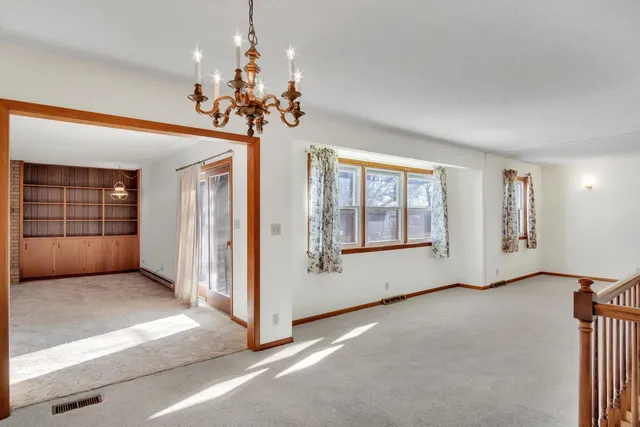 $140,000 | 916 Spruce Street, Halstead, KS 67056