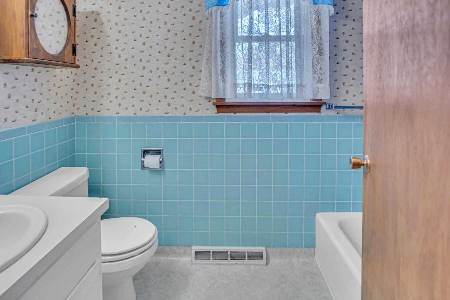 916 Spruce Street Halstead, KS 67056 - Photo 24 of 35