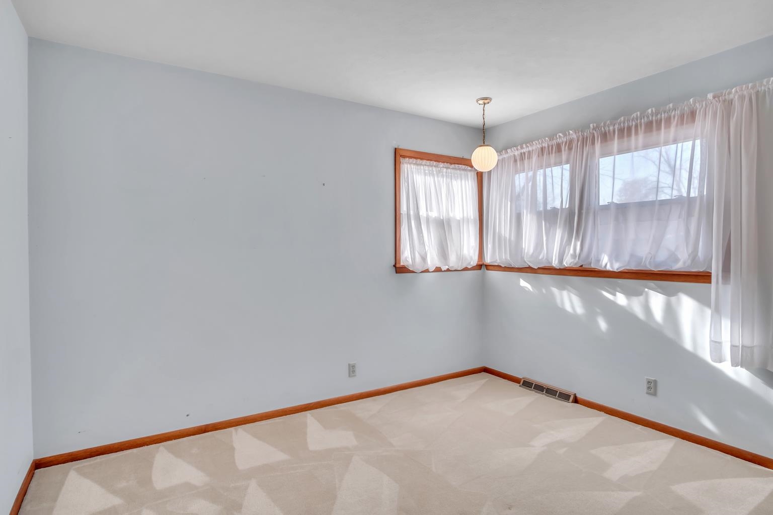 916 Spruce Street Halstead, KS 67056 - Photo 27 of 35