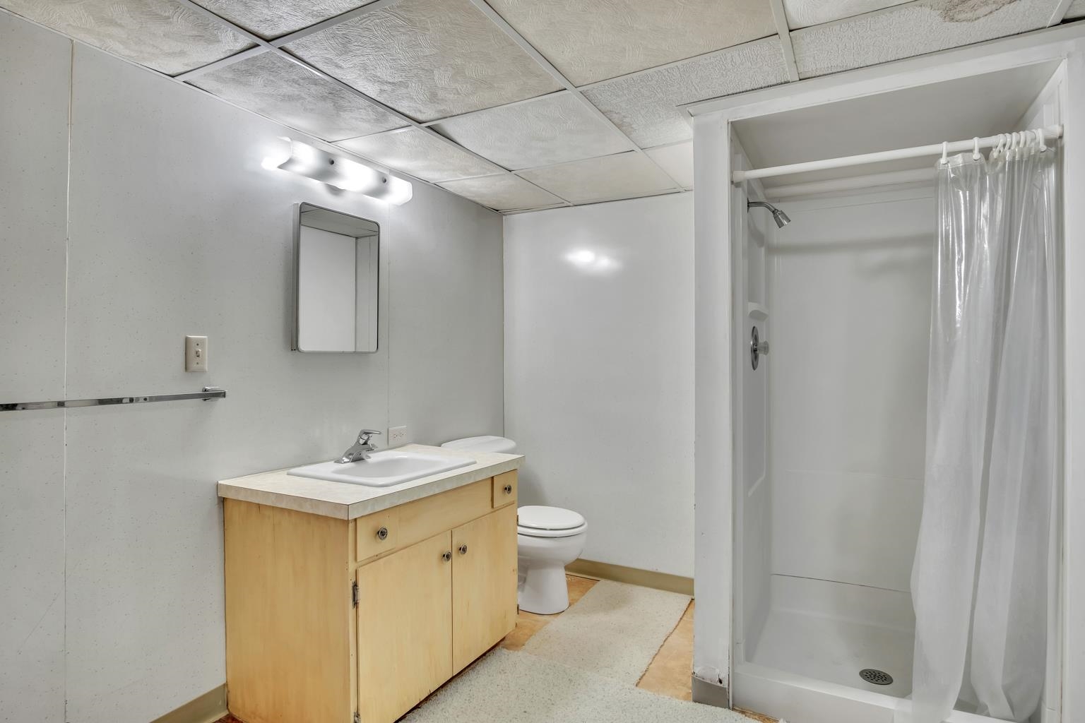 916 Spruce Street Halstead, KS 67056 - Photo 32 of 35