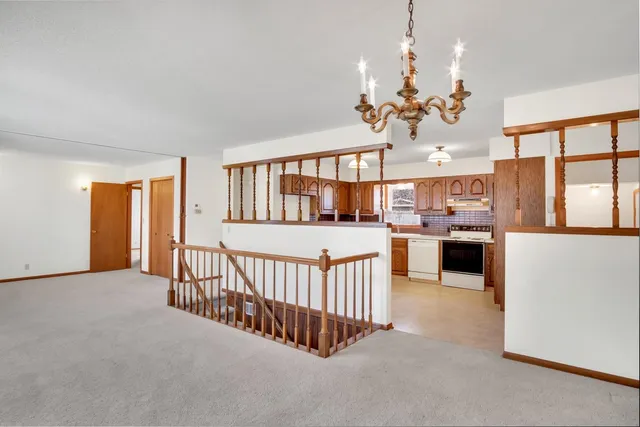 $140,000 | 916 Spruce Street, Halstead, KS 67056