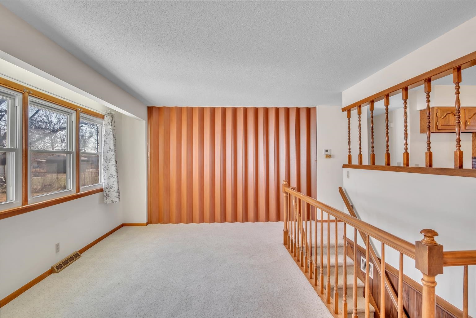 916 Spruce Street Halstead, KS 67056 - Photo 9 of 35