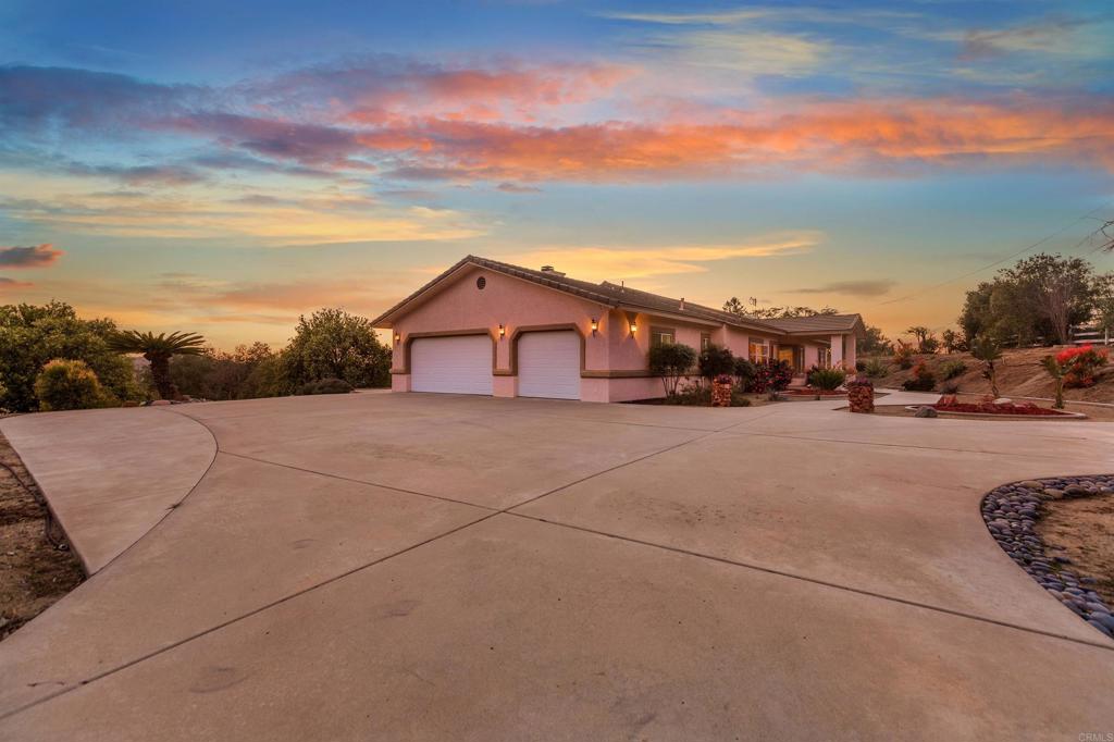 29076 Sunset Road Valley Center, CA 92082 - Photo 4 of 65
