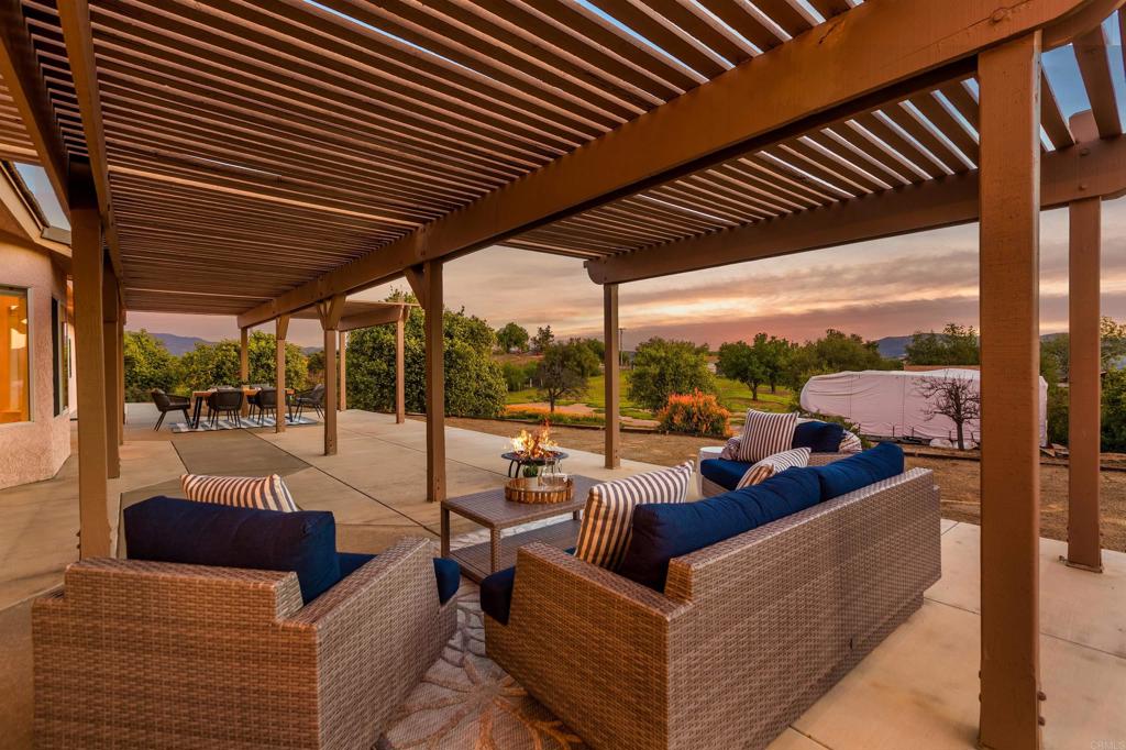 29076 Sunset Road Valley Center, CA 92082 - Photo 7 of 65