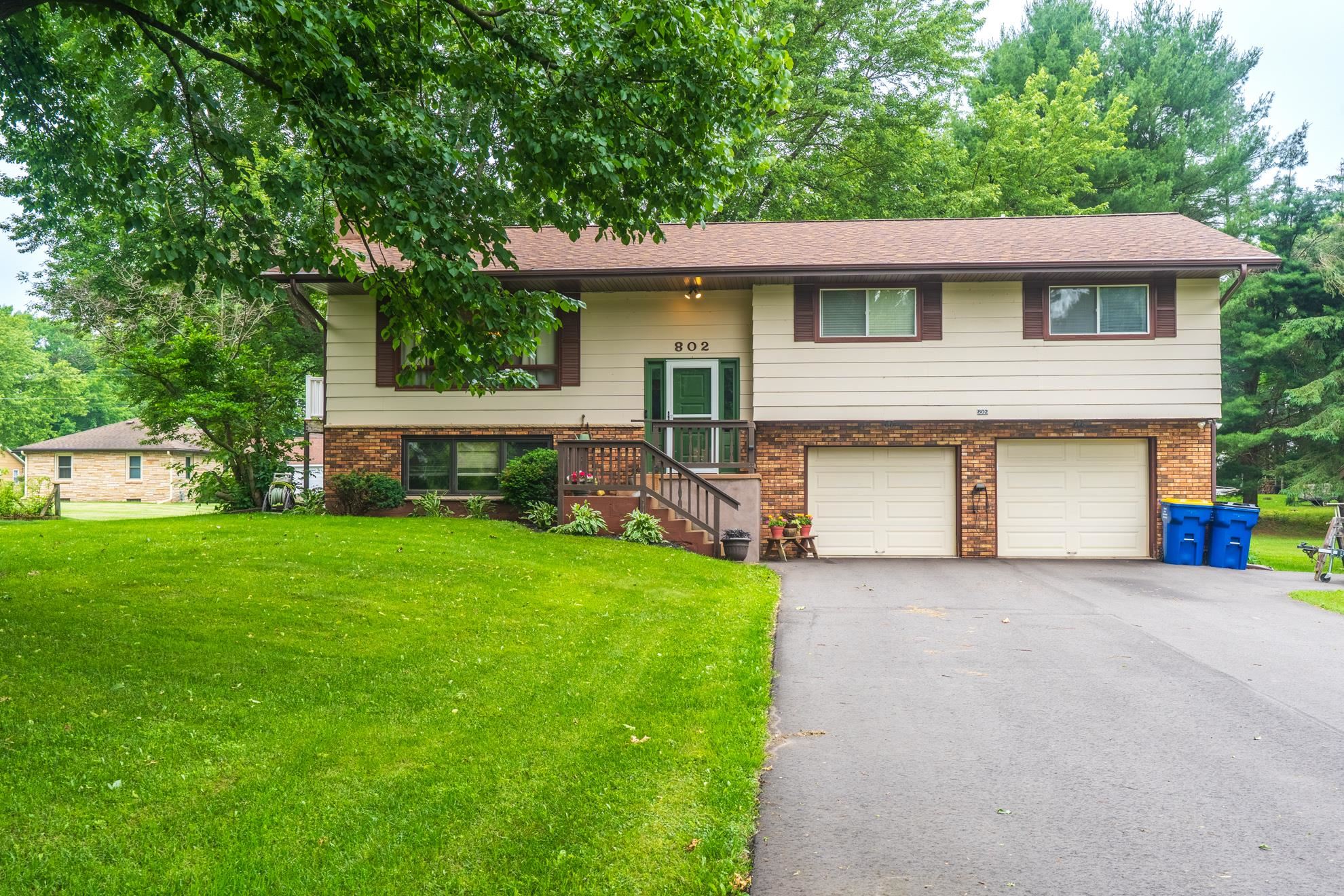 802 Jefferson Street Merrill, WI 54452 - Photo 1 of 59