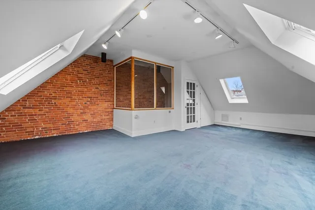 $4,300 | 3-5 Harvard Avenue, Unit 3, Brookline, MA 02446