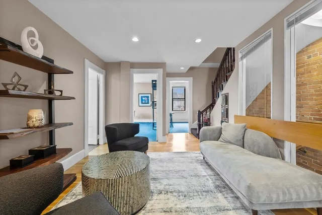 $4,300 | 3-5 Harvard Avenue, Unit 3, Brookline, MA 02446