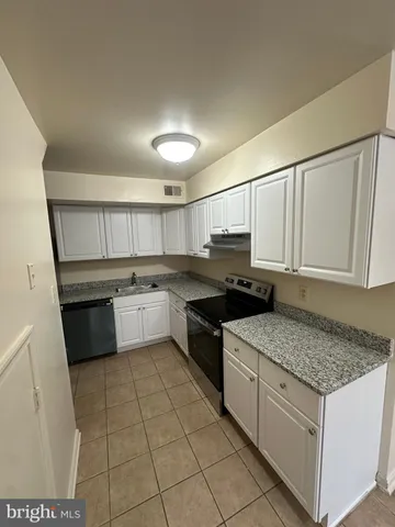 $2,250 | 4655 Logsdon Drive, Annandale, VA 22003