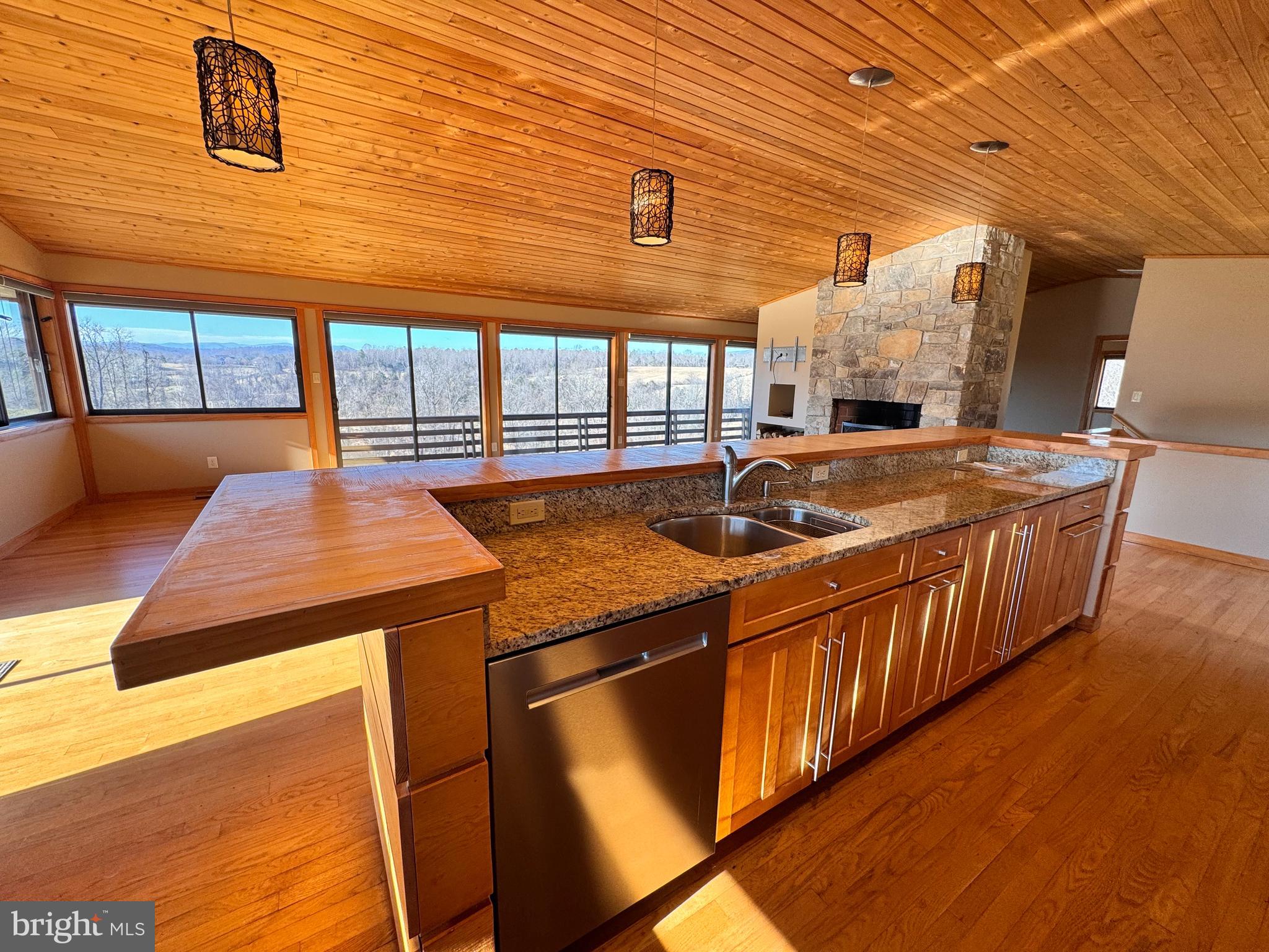 72 Jordans Road Amissville, VA 20106 - Photo 13 of 31 Kitchen Island