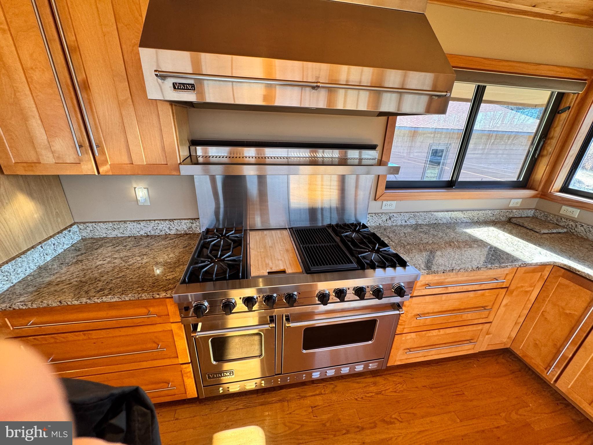 72 Jordans Road Amissville, VA 20106 - Photo 14 of 31 Viking Appliances