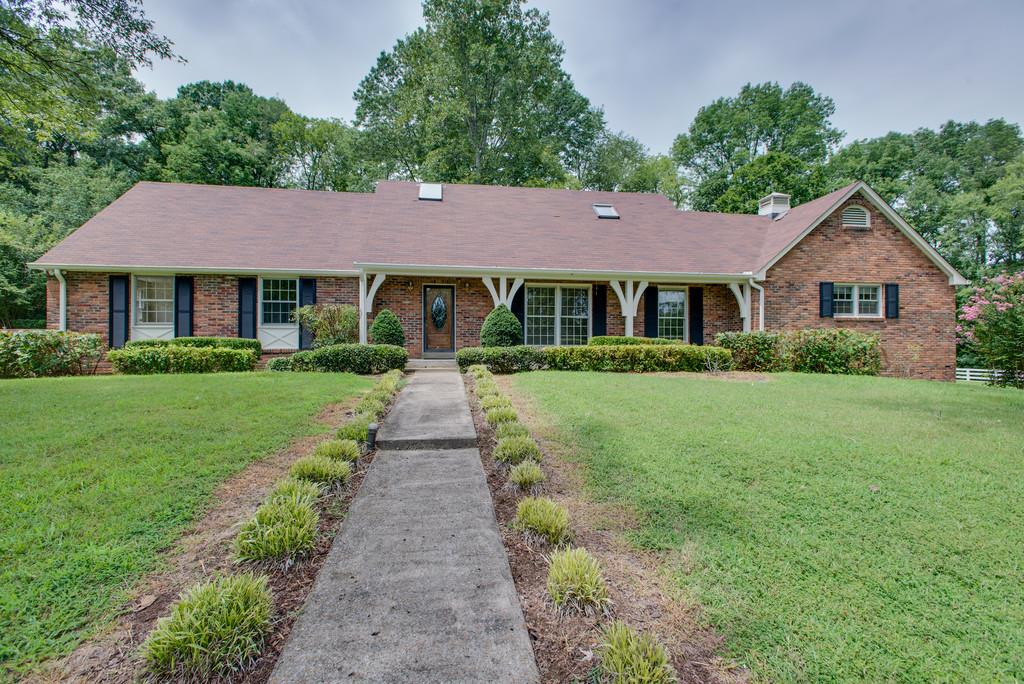 220 Green Road Franklin, TN 37069 - Photo 3 of 27 Gallery Image 3
