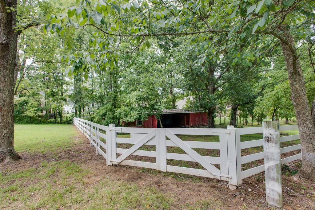 220 Green Road Franklin, TN 37069 - Photo 9 of 27 Gallery Image 9