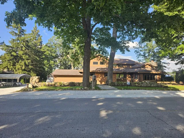 $649,000 | 683 Waverly Road, La Porte, IN 46350