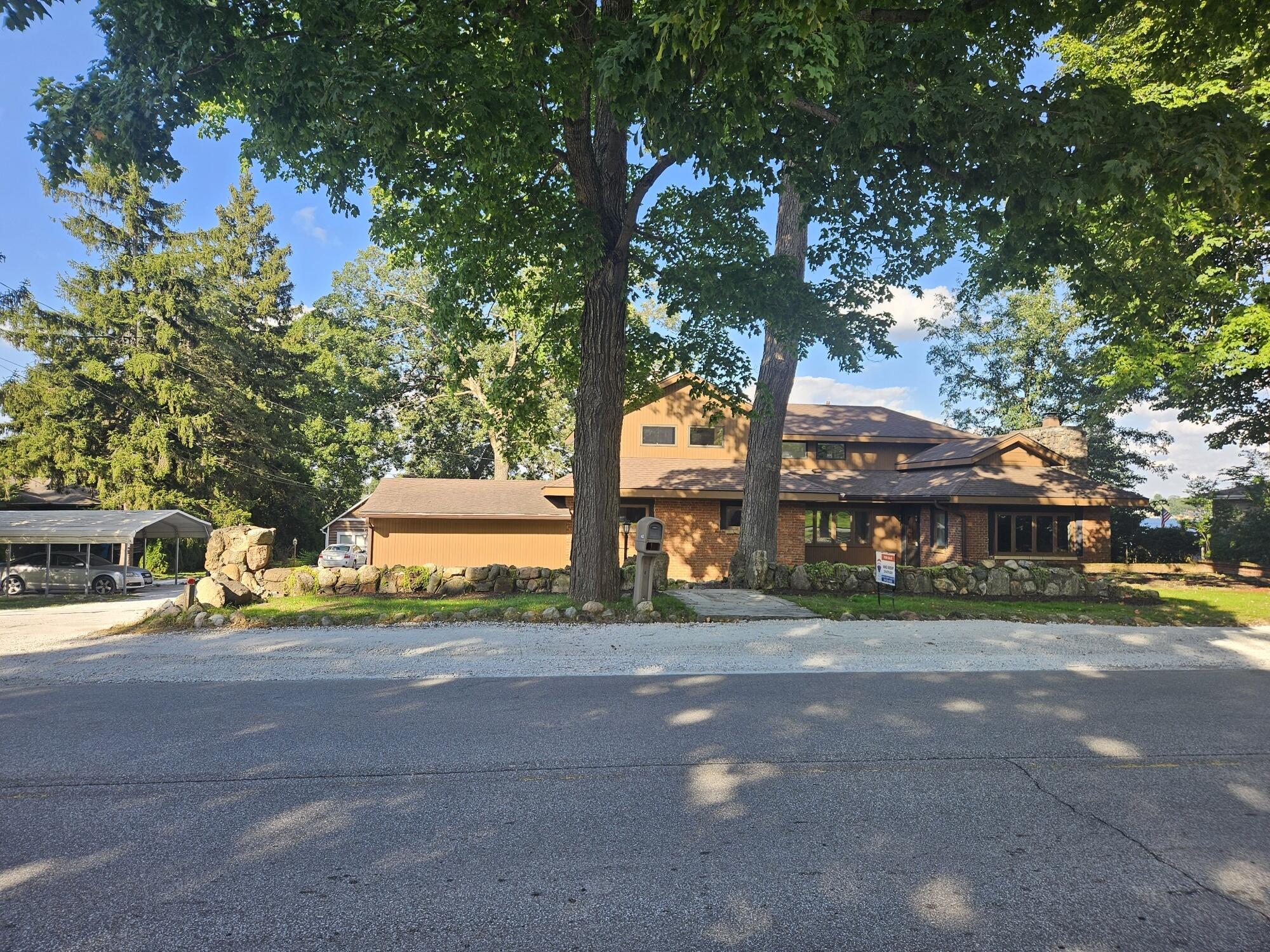 683 Waverly Road La Porte, IN 46350 - Photo 11 of 54 2000x1500