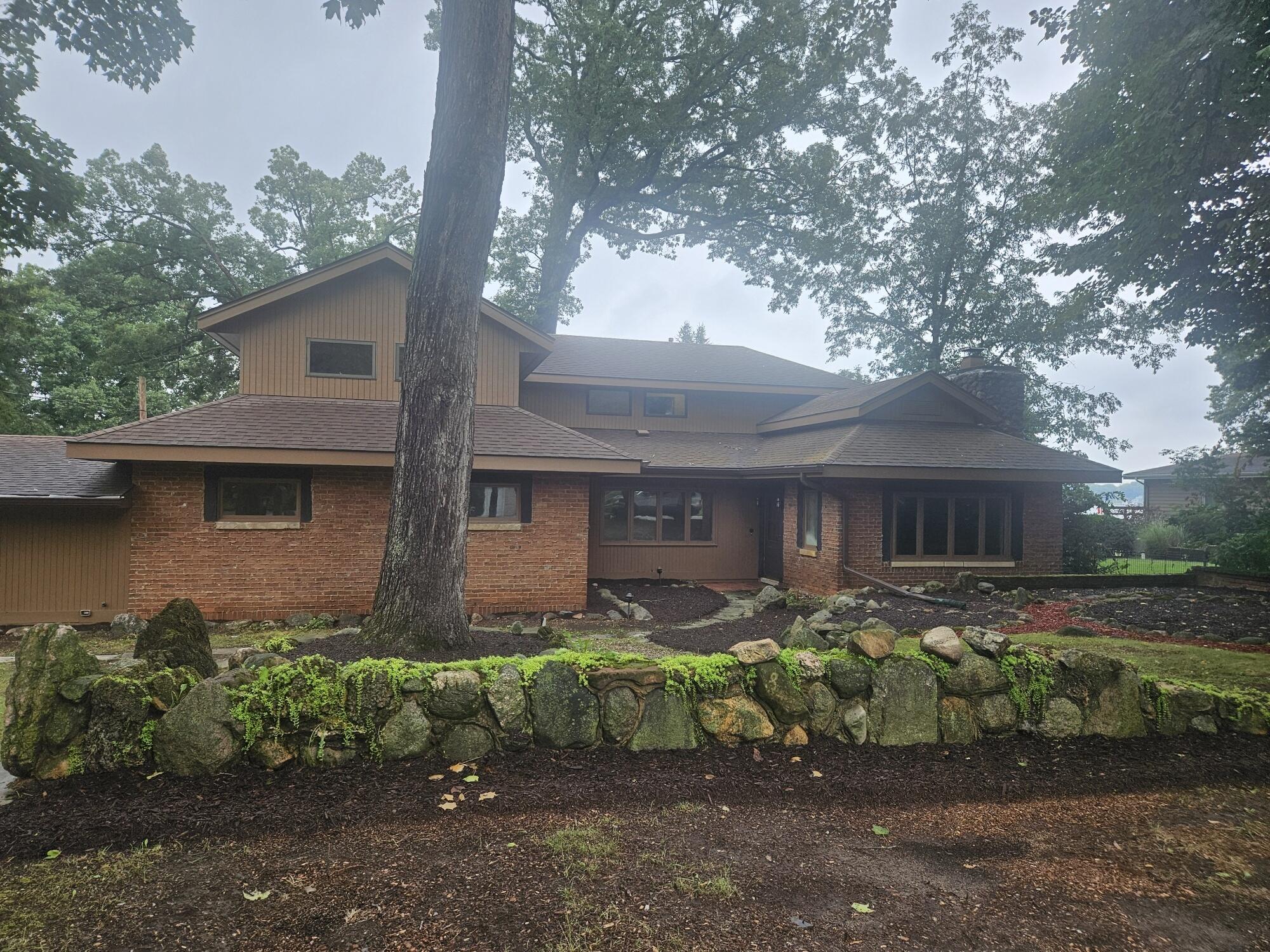 683 Waverly Road La Porte, IN 46350 - Photo 15 of 54 2000x1500