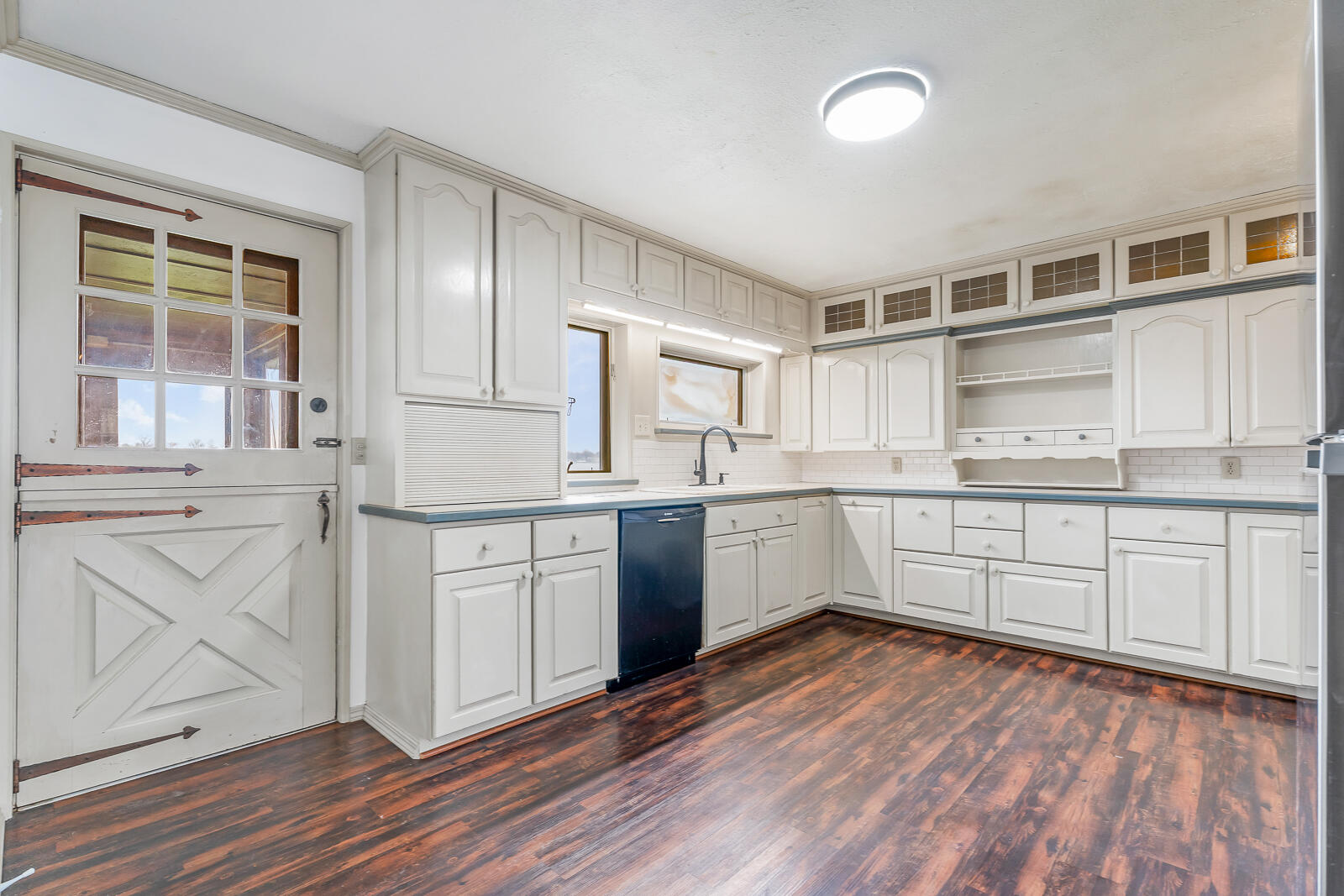 683 Waverly Road La Porte, IN 46350 - Photo 18 of 40 1600x1067