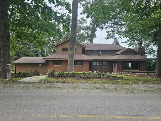 $649,000 | 683 Waverly Road, La Porte, IN 46350