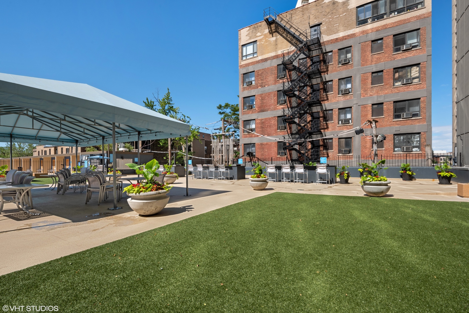 655 West Irving Park Road, Unit 3708 Chicago, IL 60613 - Photo 40 of 55