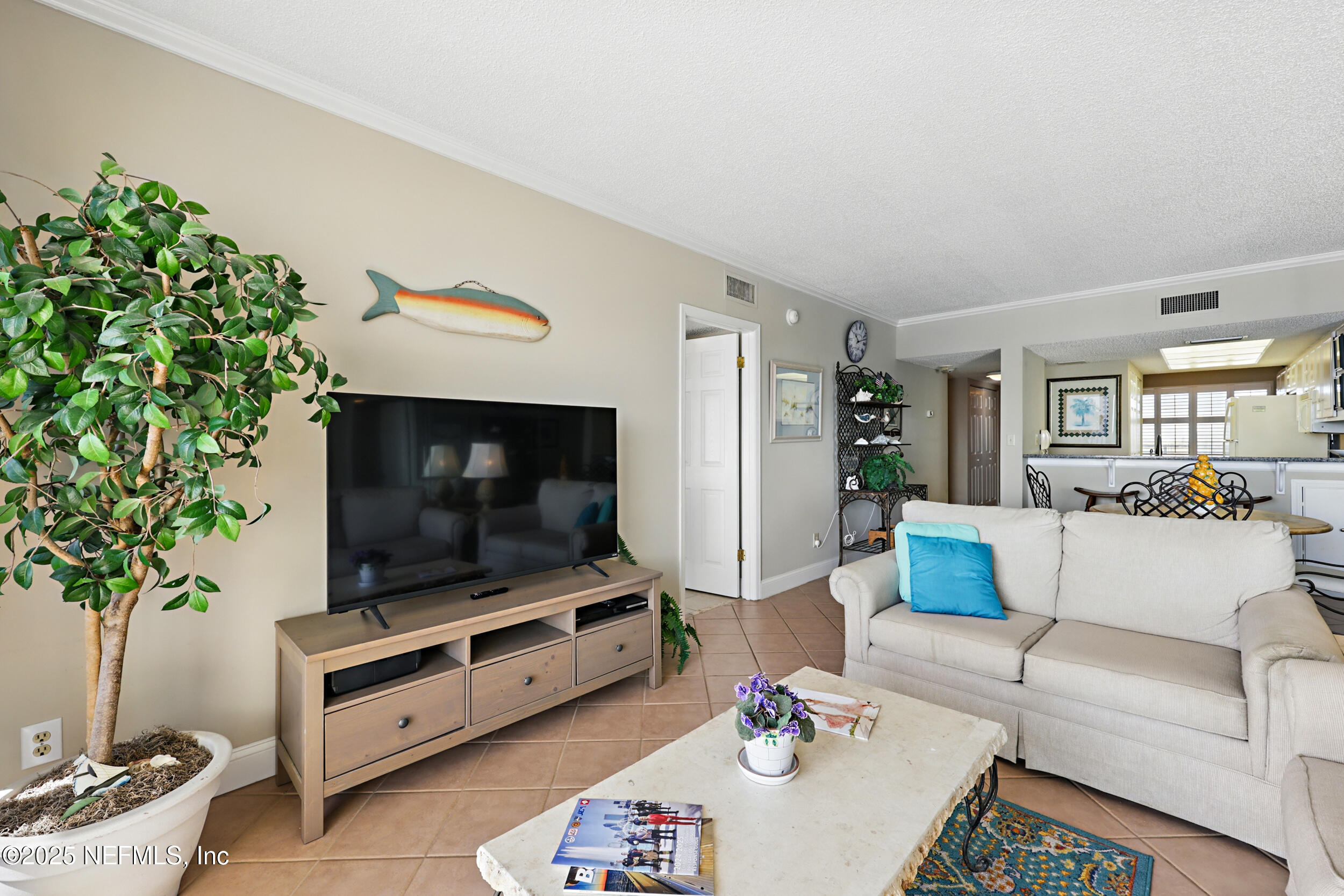 1901 1st Street North, Unit 1003 Jacksonville Beach, FL 32250 - Photo 16 of 68 Living Room