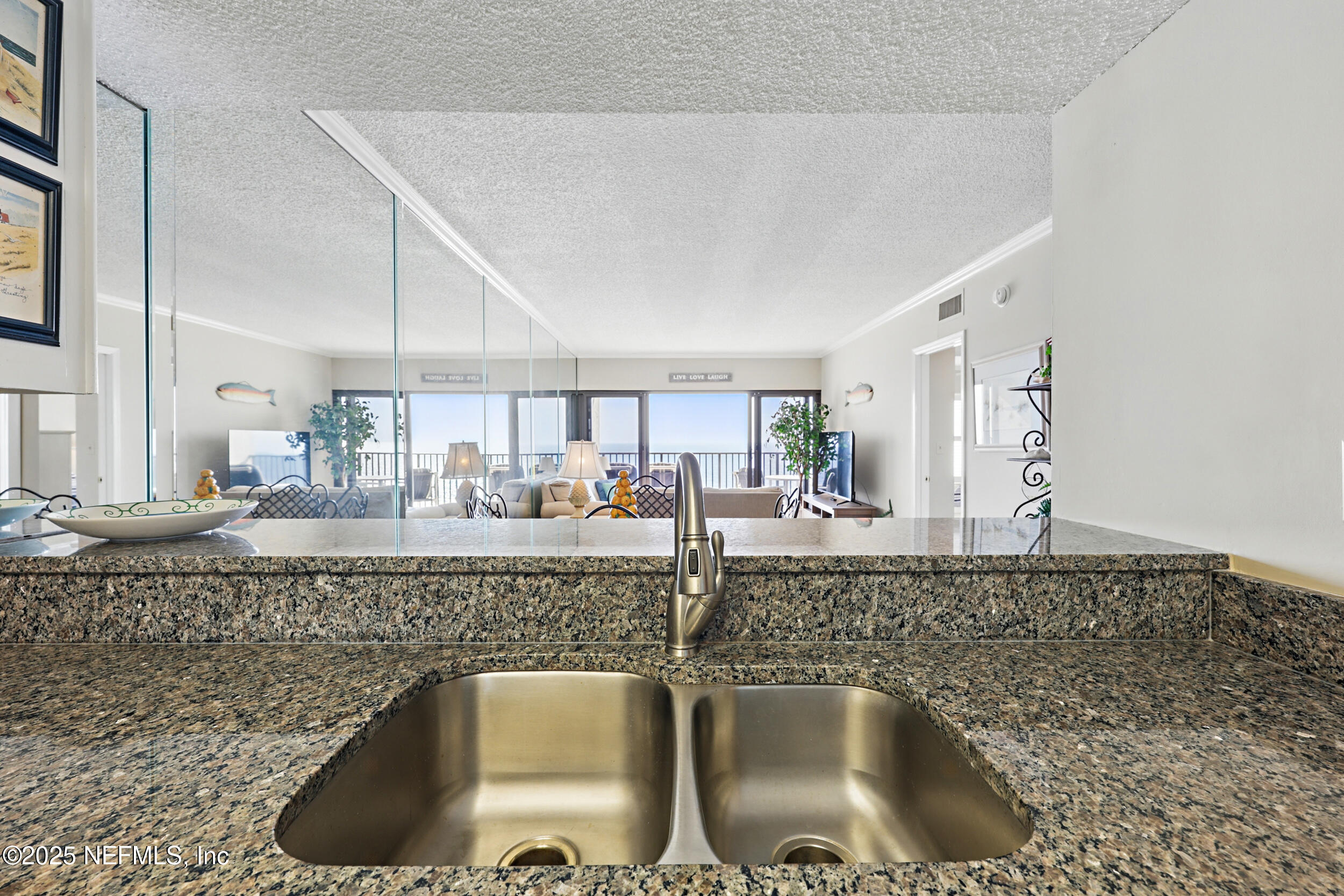 1901 1st Street North, Unit 1003 Jacksonville Beach, FL 32250 - Photo 8 of 68 Kitchen