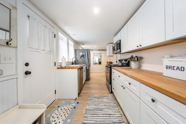 $975,000 | 41 Center Street, Dennis, MA 02639