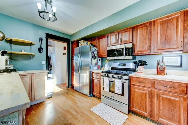 $599,900 | 88 Stratton Street South, Piscataway, NJ 08854