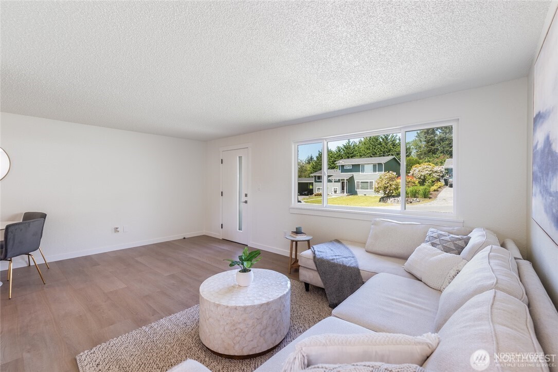 1303 Comet Street Milton, WA 98354 - Photo 10 of 27