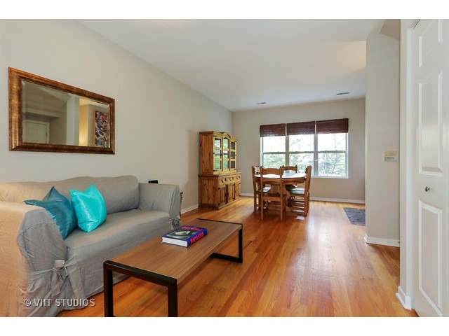 2367 East 70th Place, Unit 1A Chicago, IL 60649 - Photo 3 of 15