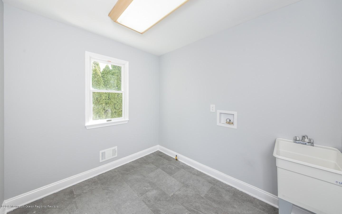 24 Springhill Drive Howell, NJ 07731 - Photo 13 of 25 O'Flynn_10455_P13_60889